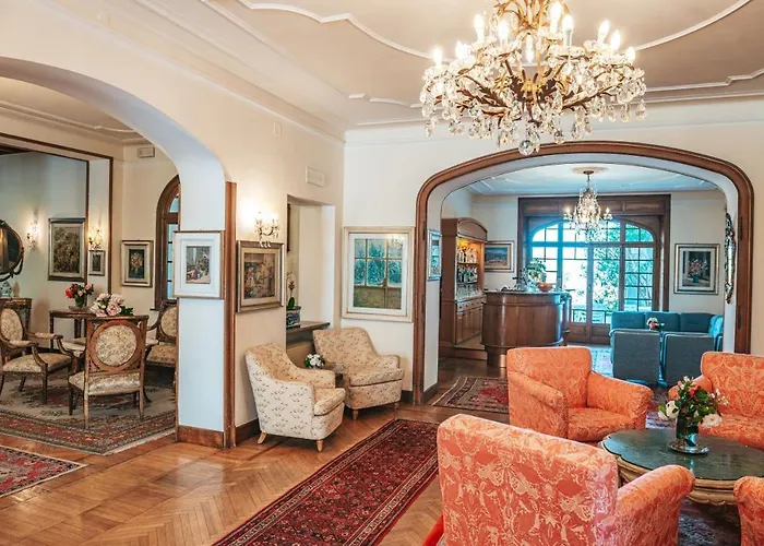 Ξενοδοχείο Royal 3*