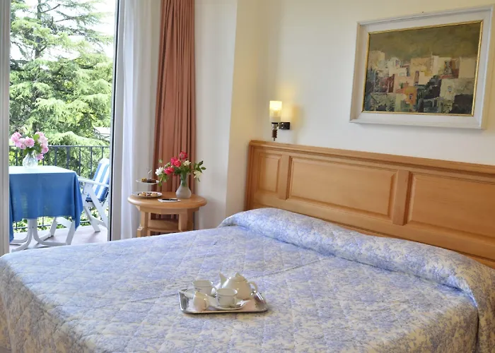 Ξενοδοχείο Royal 3*